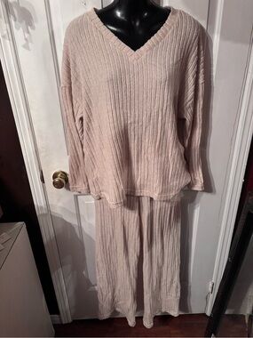 Cozy Ribbed V-Neck Lounge Set in Tan
